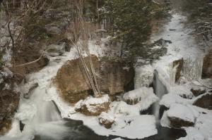 雪の竜頭の滝